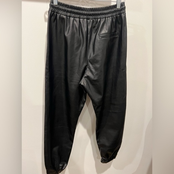 Bohme Sahara Vegan Faux Leather Women’s Black Jogger Pants Size Medium - Picture 7 of 15